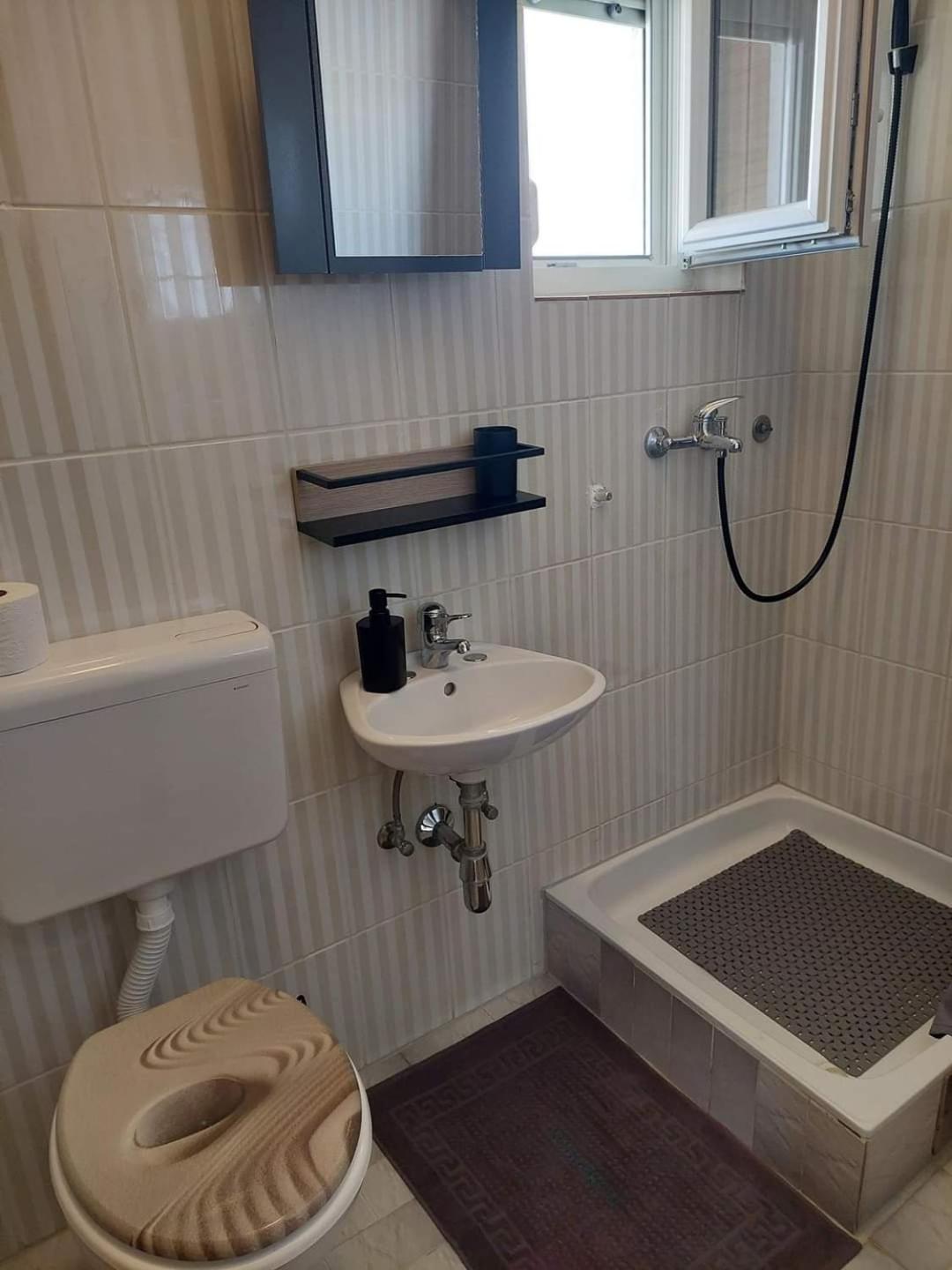 Apartmani Suhi Brod Medulin Exteriér fotografie