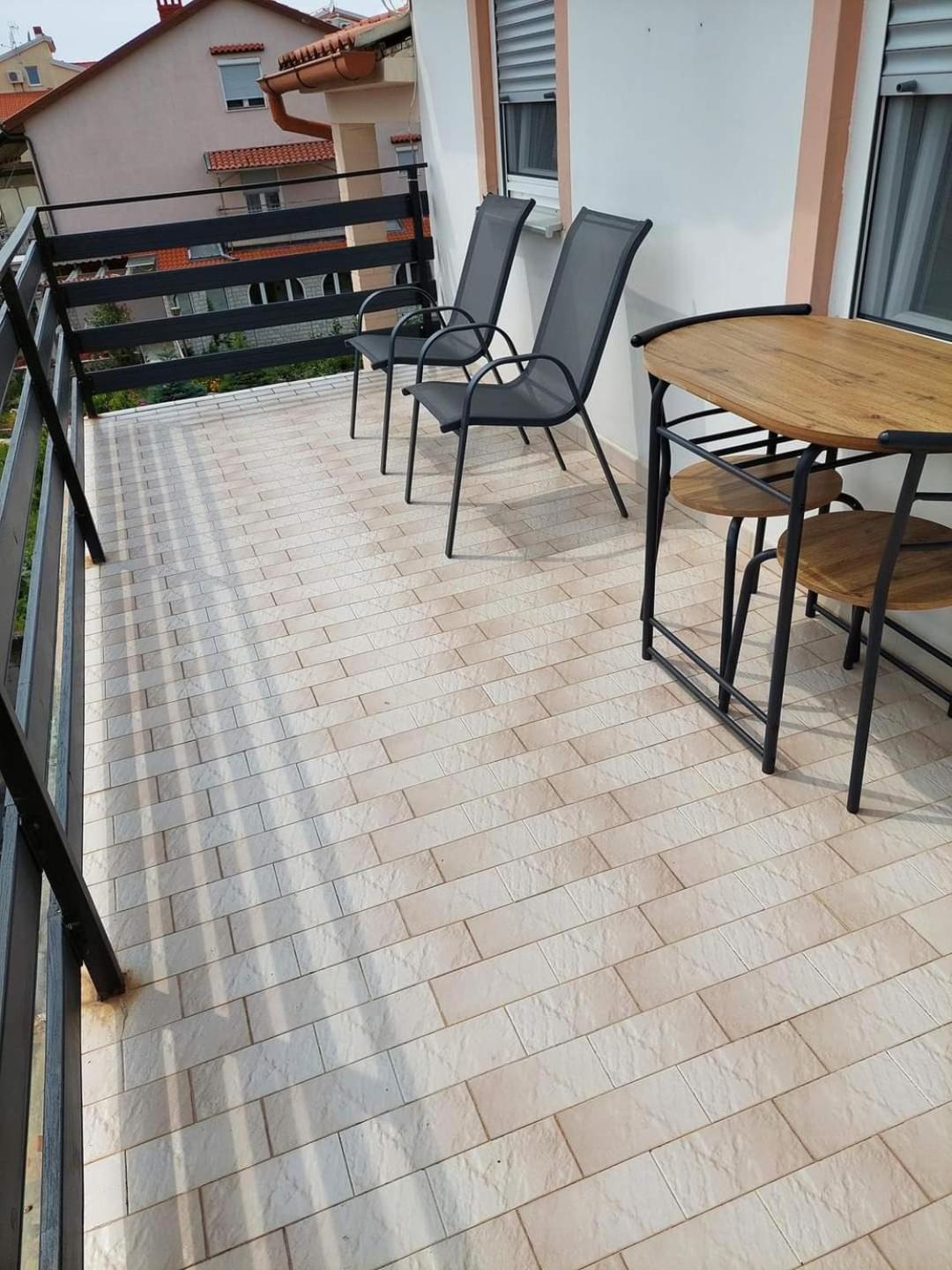 Apartmani Suhi Brod Medulin Exteriér fotografie