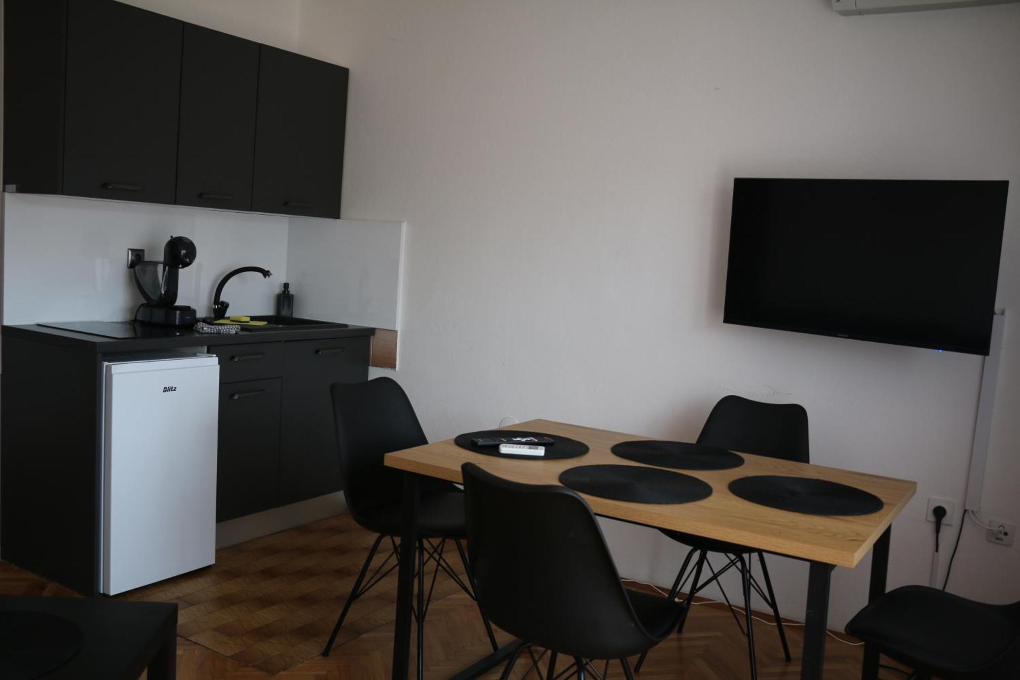 Apartmani Suhi Brod Medulin Exteriér fotografie