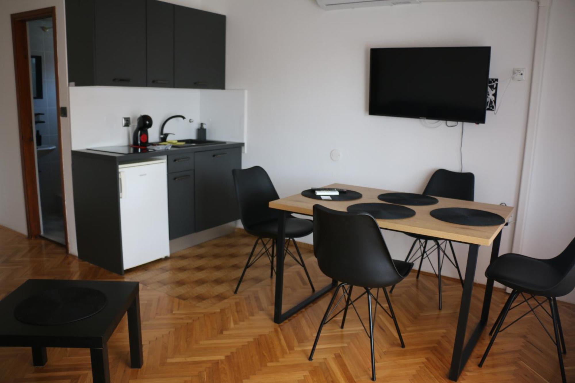 Apartmani Suhi Brod Medulin Exteriér fotografie
